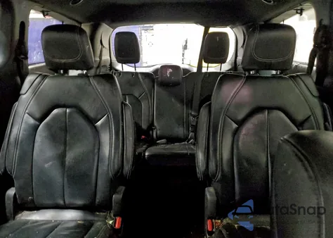 2020 Chrysler Pacifica Touring L Plus z USA, uszkodzony, nr VIN 2C4RC1EG6LR286604